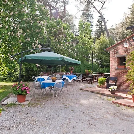 Montecchio Sleeps 6 With Pool Appartamento Cortona