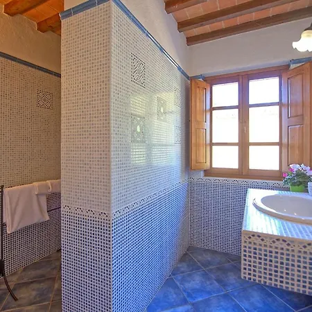 Appartamento Montecchio Sleeps 6 With Pool